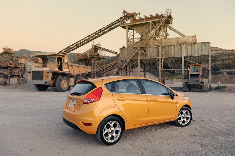  Ford Fiesta SES 2011 года  (фото 55 из 59)